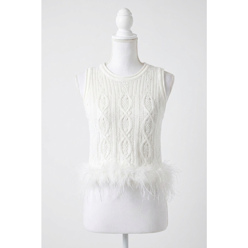 NEW ENTRO feathered frost knit tank in white
